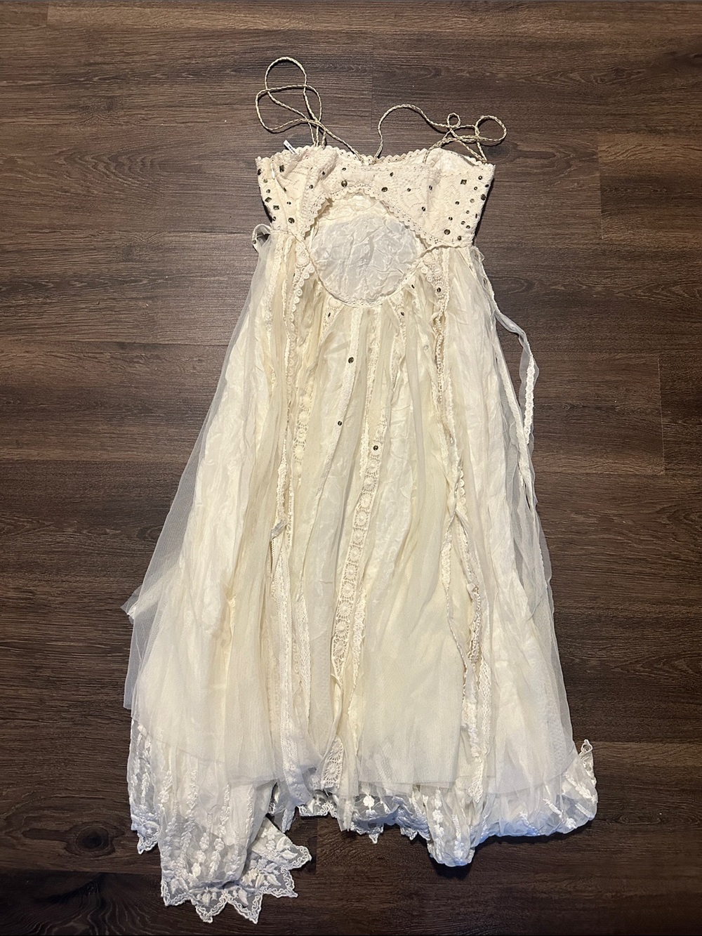 EUC FREE PEOPLE STUDDED LACE PARTY DRESS - Picture 6 of 6